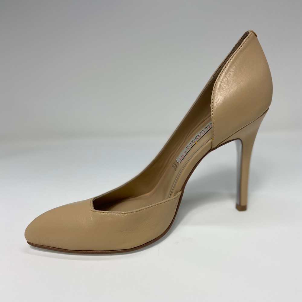 Jessica Simpson Nude Heel